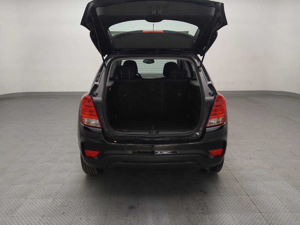 Used 2020 Chevrolet Trax LS FWD image 29