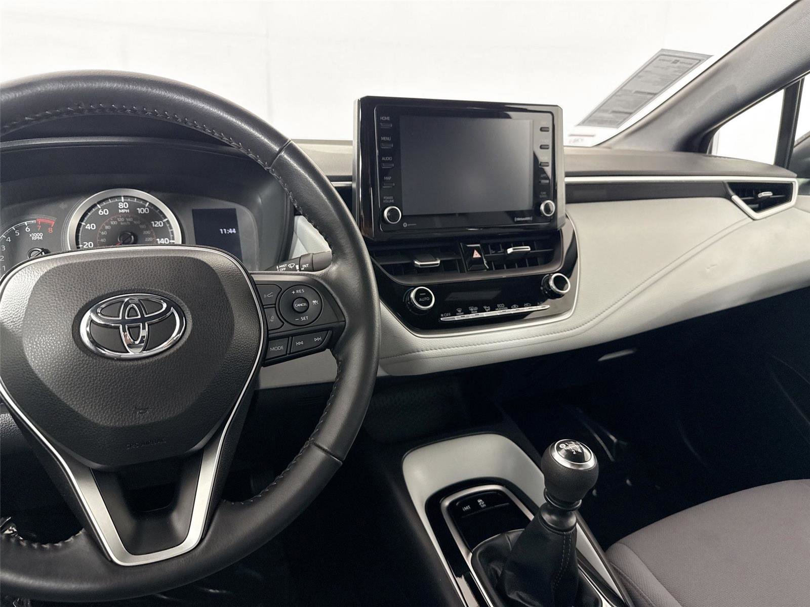 Certified 2022 Toyota Corolla SE w/ Carpet Mat Package (TMS) FWD image 29