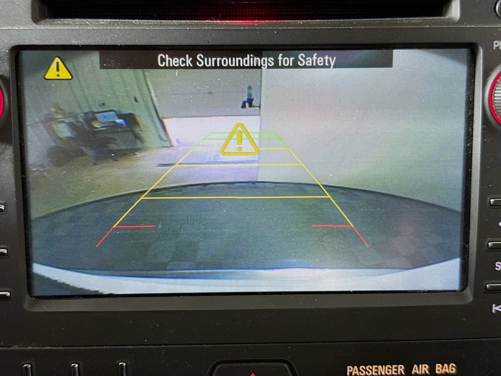 Used 2016 GMC Acadia SLE FWD image 13