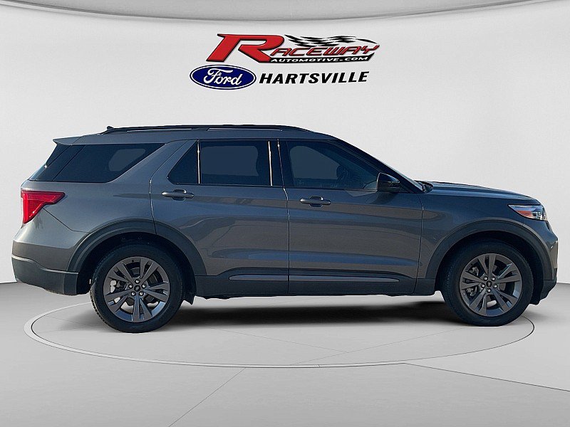 Used 2023 Ford Explorer XLT w/ Equipment Group 202A RWD image 6