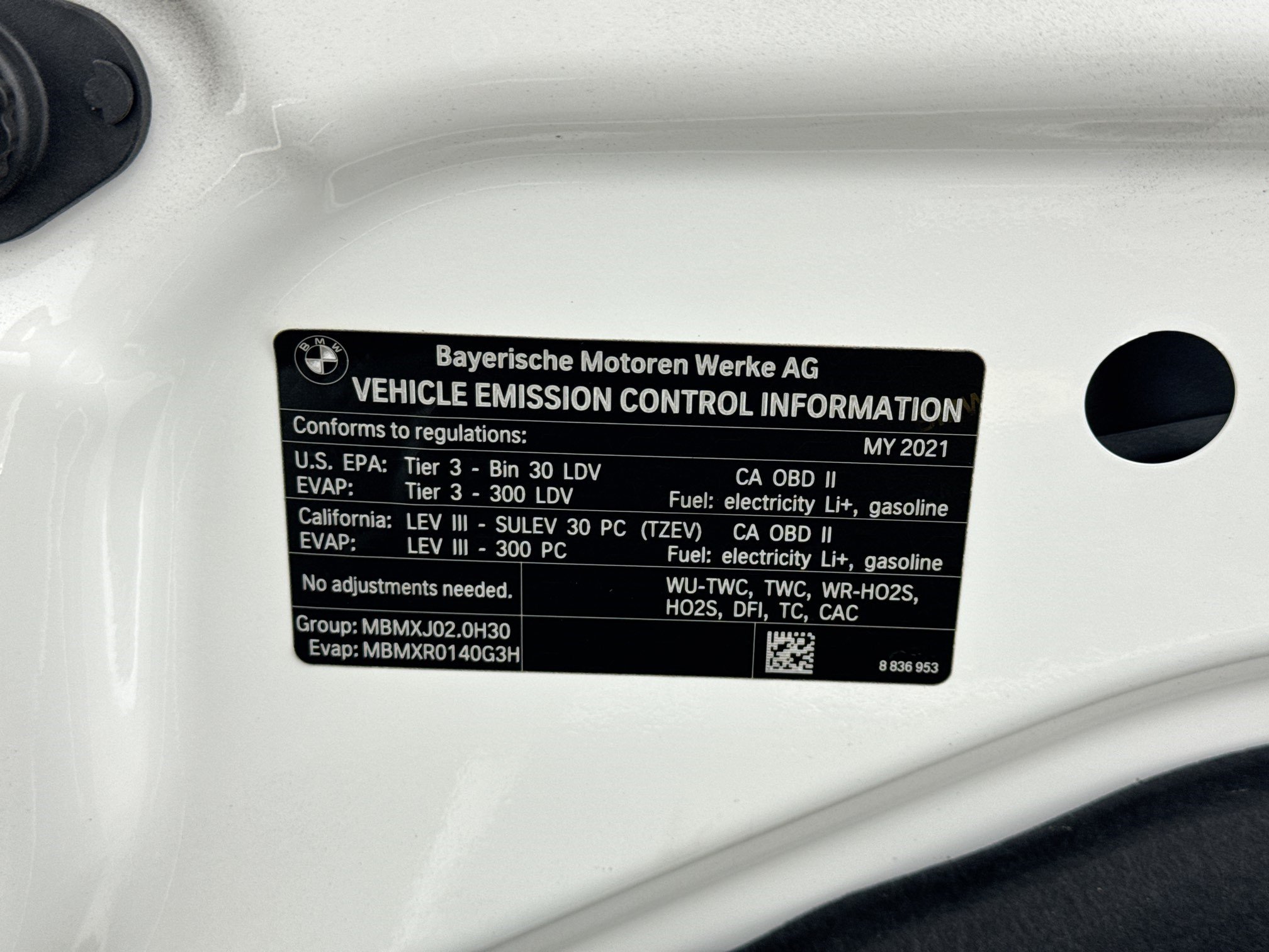 Used 2021 BMW 530e w/ Convenience Package RWD image 21