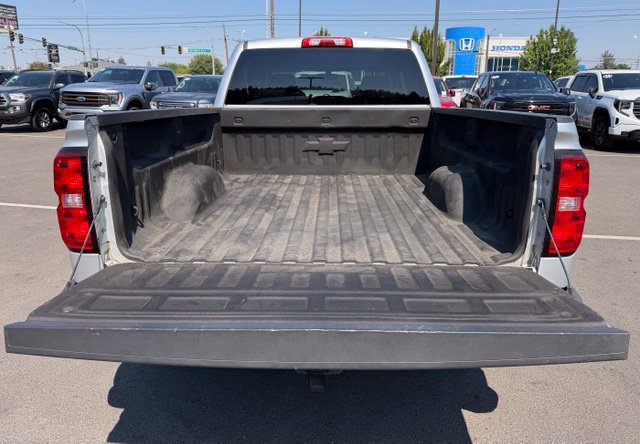 Used 2018 Chevrolet Silverado 1500 LT w/ All Star Edition AWD/4WD image 17