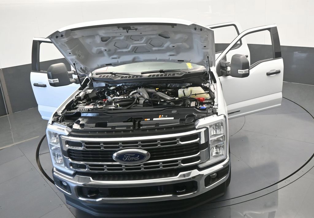 Used 2025 Ford F250 XLT image 76
