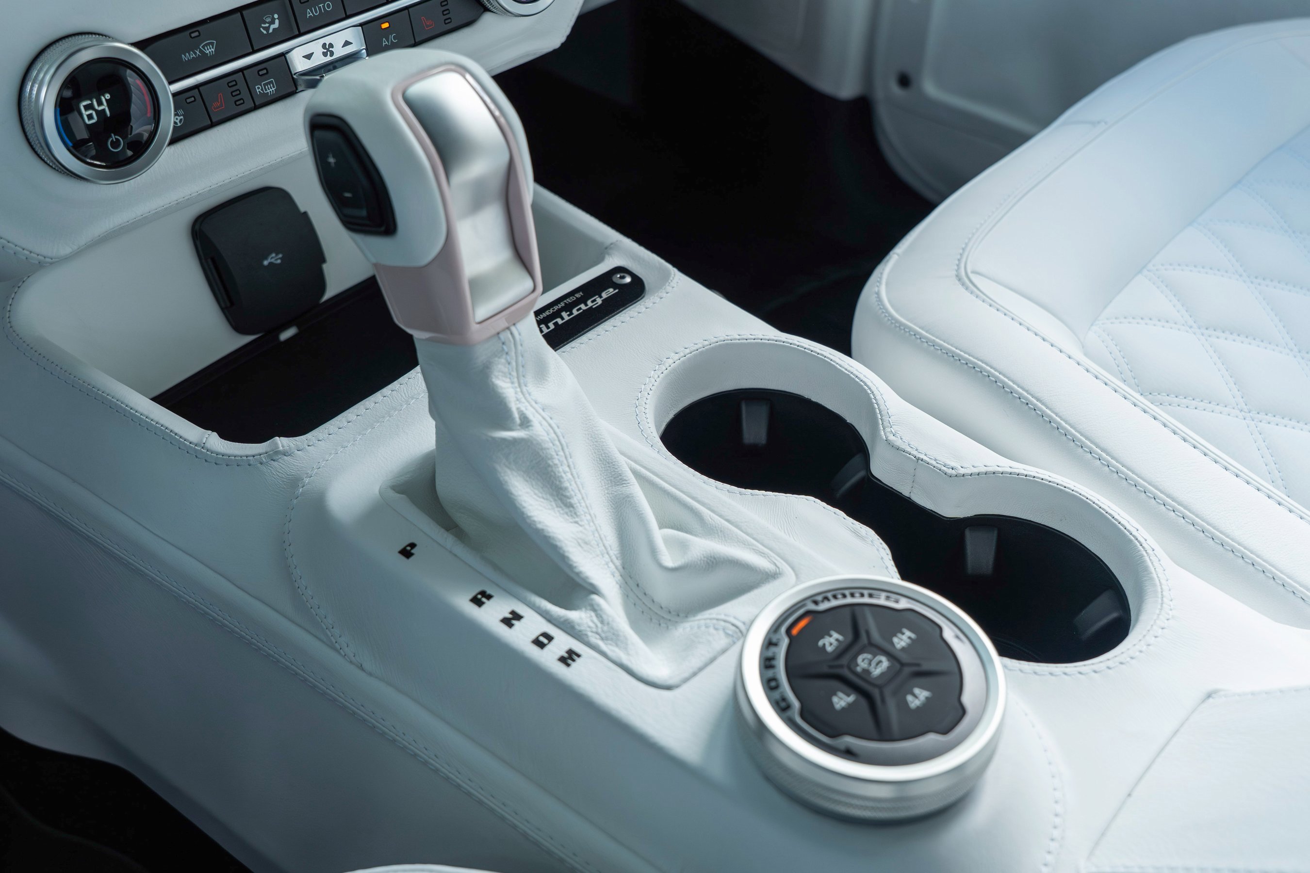 Used 2025 Ford Bronco Badlands image 34