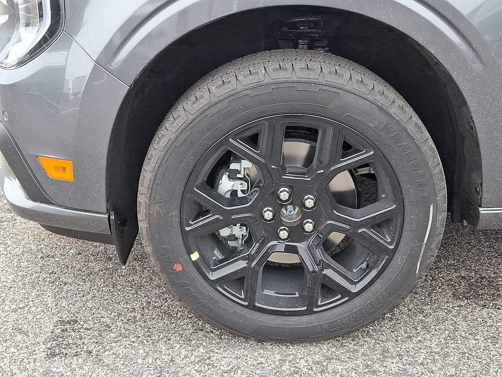 New 2026 Ford Maverick Lobo AWD/4WD image 5