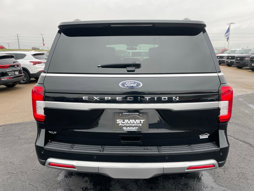 Used 2024 Ford Expedition XLT image 33