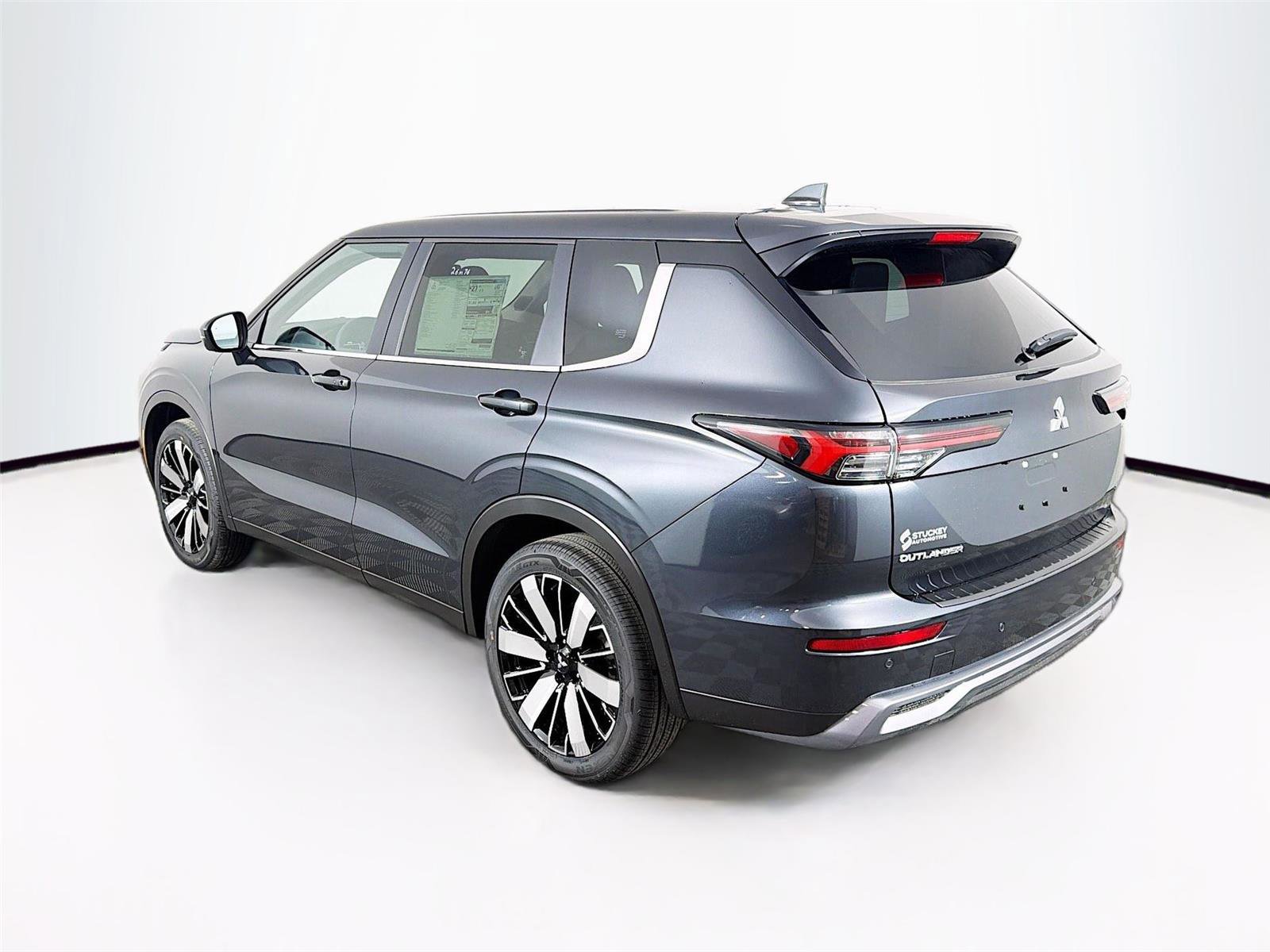 New 2026 Mitsubishi Outlander Ralliart image 5