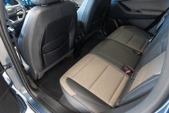 Used 2025 Chevrolet Equinox LT w/ Convenience Package II AWD/4WD image 11