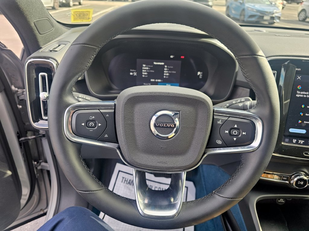 Certified 2023 Volvo XC40 Recharge Ultimate AWD/4WD image 18