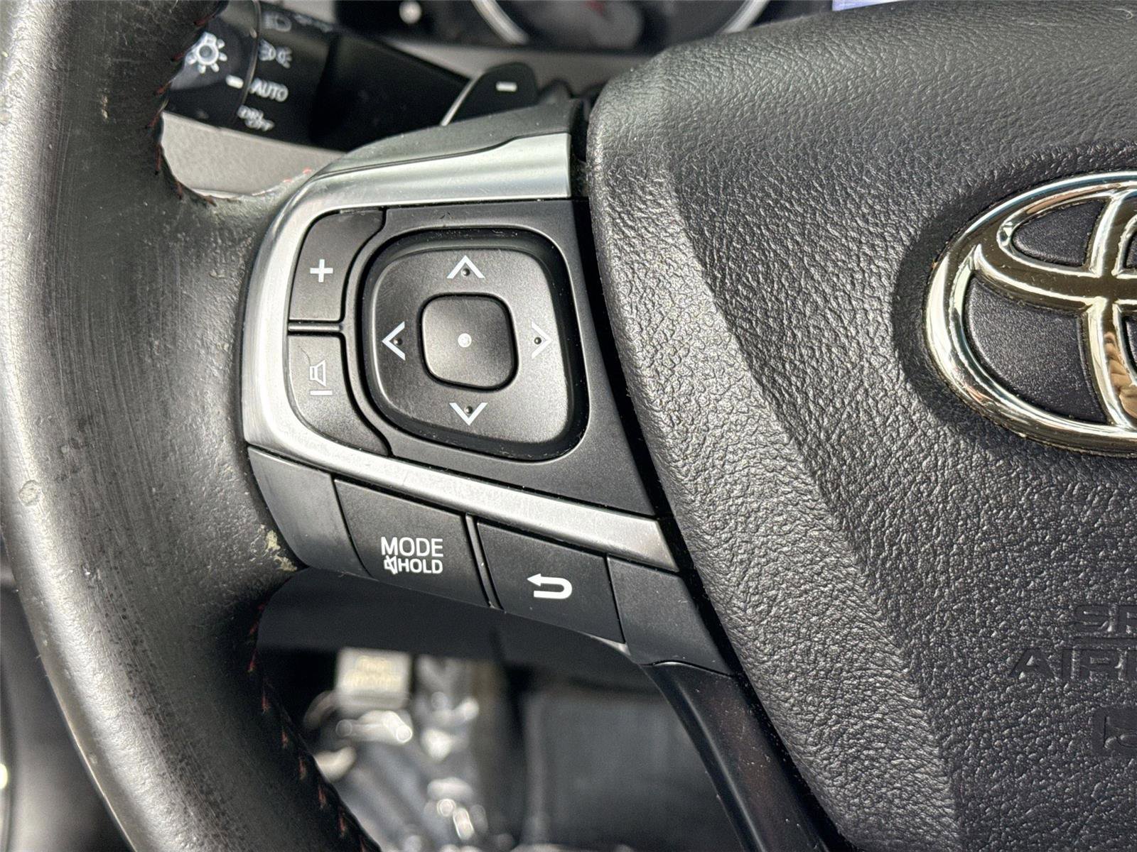Used 2017 Toyota Camry SE FWD image 15