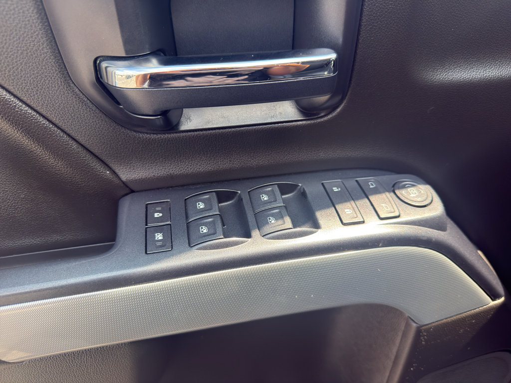 Used 2015 Chevrolet Silverado 2500 LT w/ LT Convenience Package AWD/4WD image 10