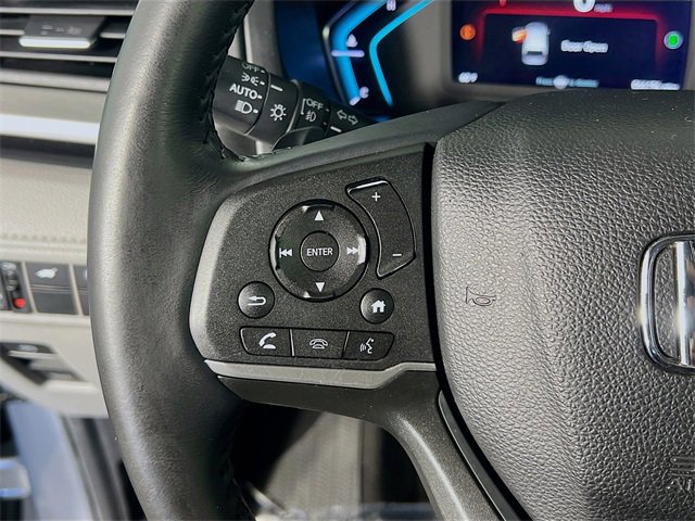 Used 2023 Honda Odyssey EX-L image 16