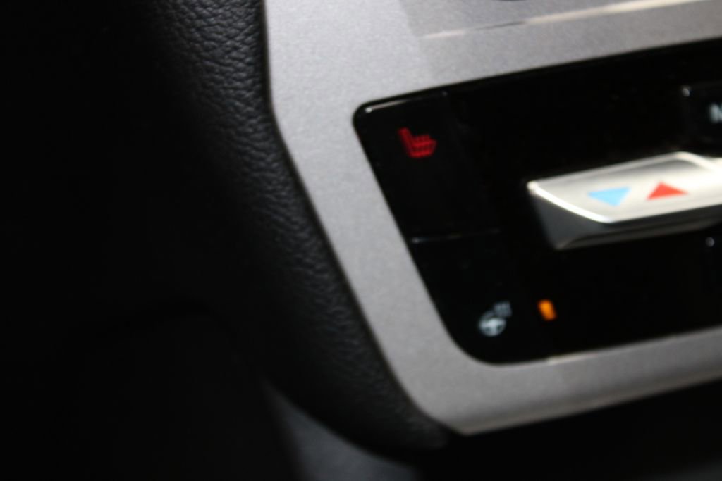 Used 2023 Ford Explorer XLT w/ Equipment Group 202A image 44