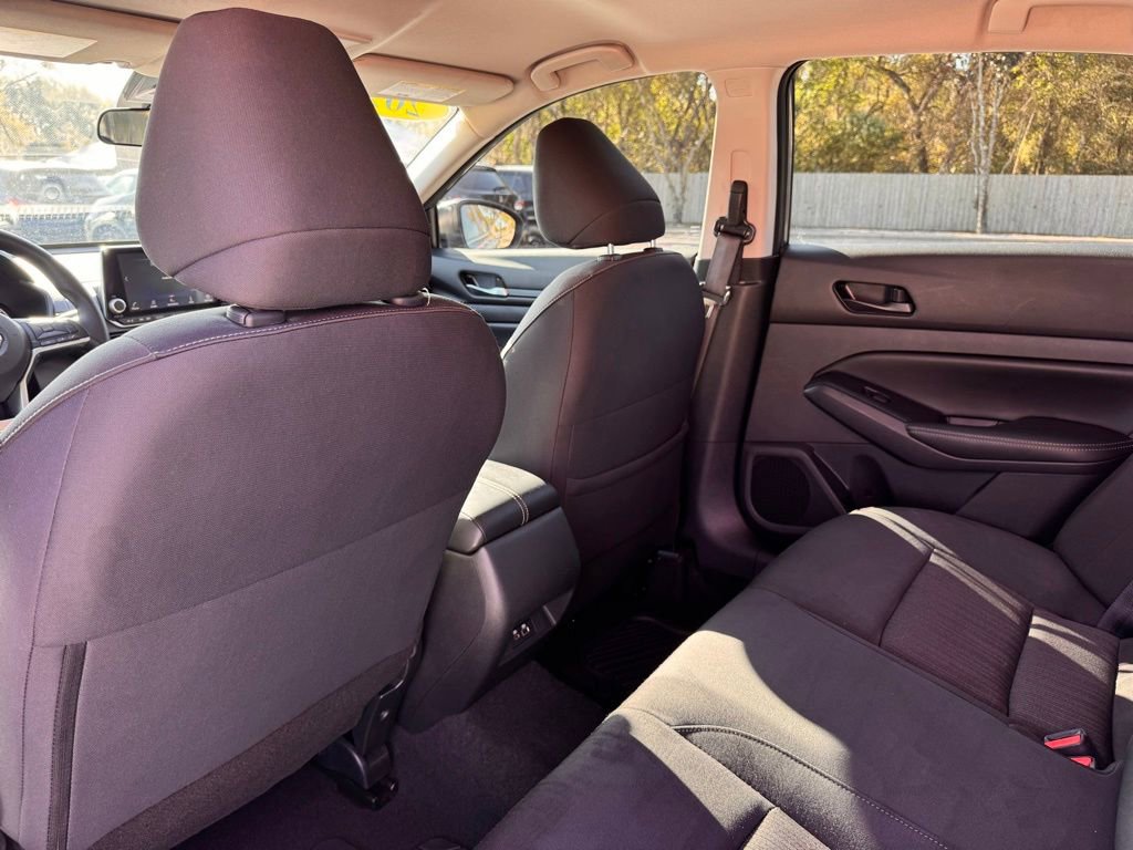 Used 2024 Nissan Altima 2.5 SV image 18