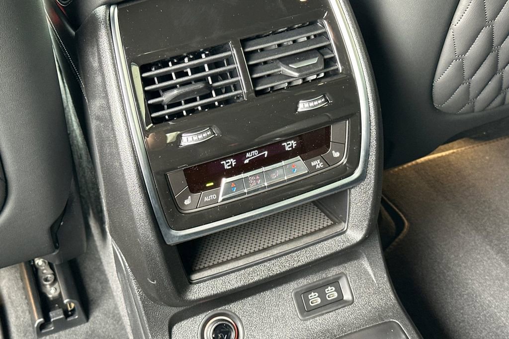 New 2026 BMW X7 xDrive40i w/ Executive Package image 13