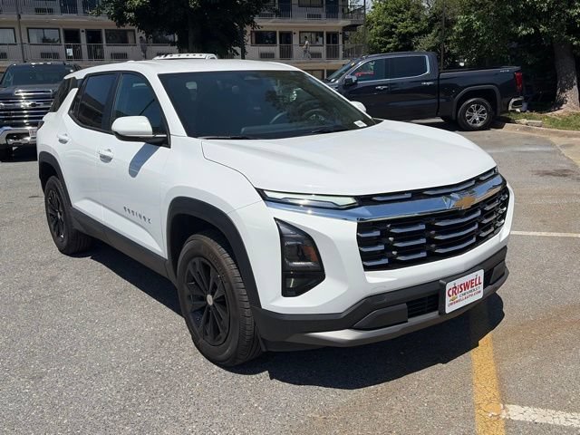 Used 2026 Chevrolet Equinox LT AWD/4WD image 2