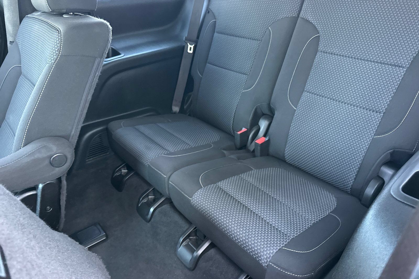 Certified 2021 GMC Acadia SLE w/ LPO, Cargo Package FWD image 19