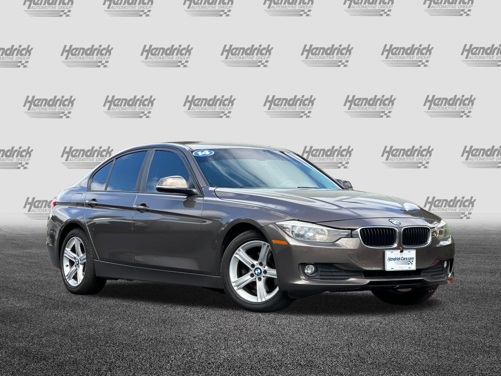 Used 2014 BMW 320i Sedan video 2