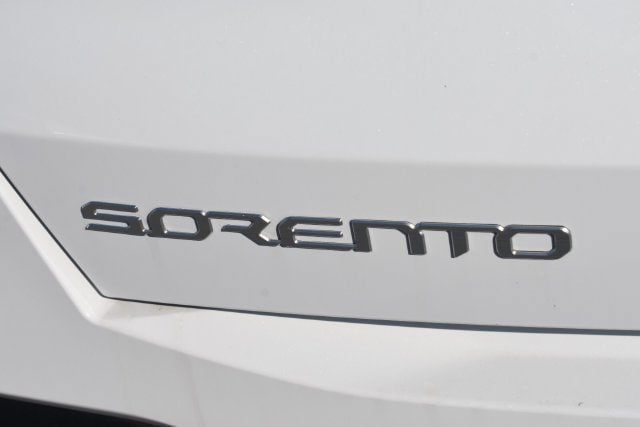 New 2026 Kia Sorento LX FWD image 15