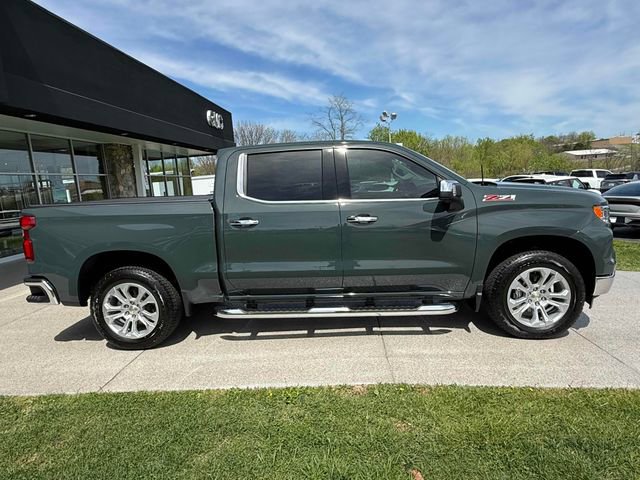 Used 2025 Chevrolet Silverado 1500 LTZ w/ LTZ Premium Package image 3