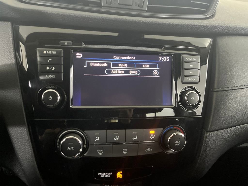 Used 2019 Nissan Rogue S image 68