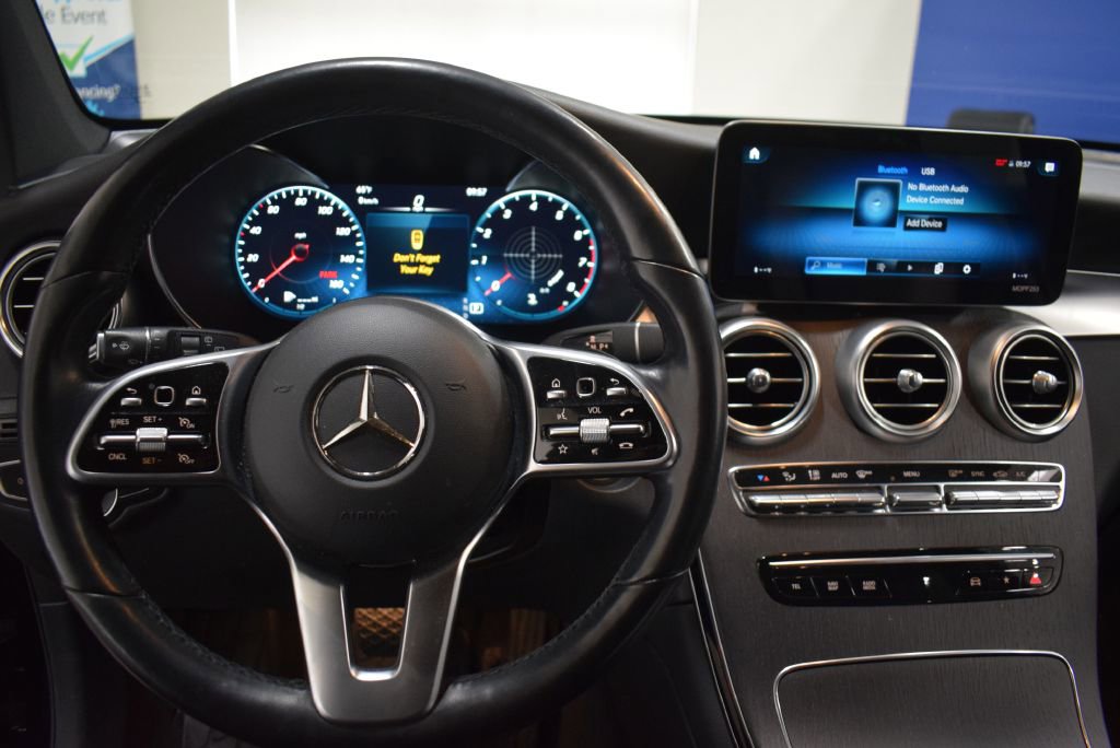 Used 2022 Mercedes-Benz GLC 300 4MATIC image 9