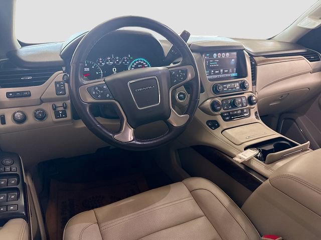 Used 2019 GMC Yukon XL Denali AWD/4WD image 25