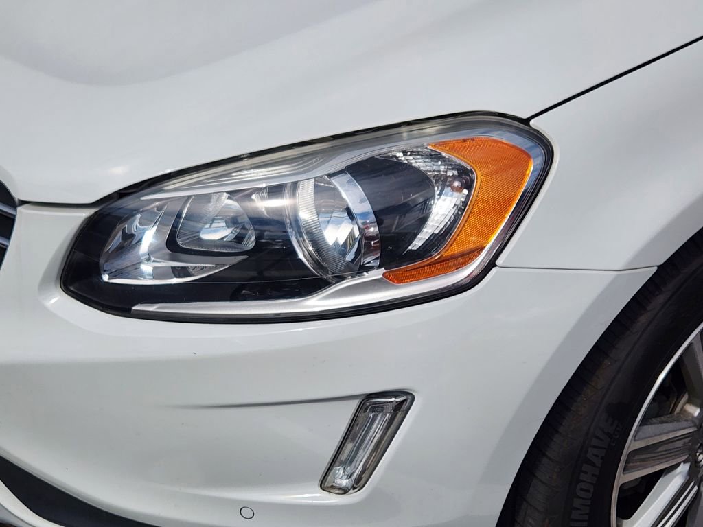 Used 2016 Volvo XC60 T6 w/ Proximity Package AWD/4WD image 4