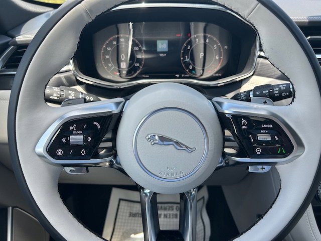 New 2026 Jaguar F-PACE R-Dynamic S image 27