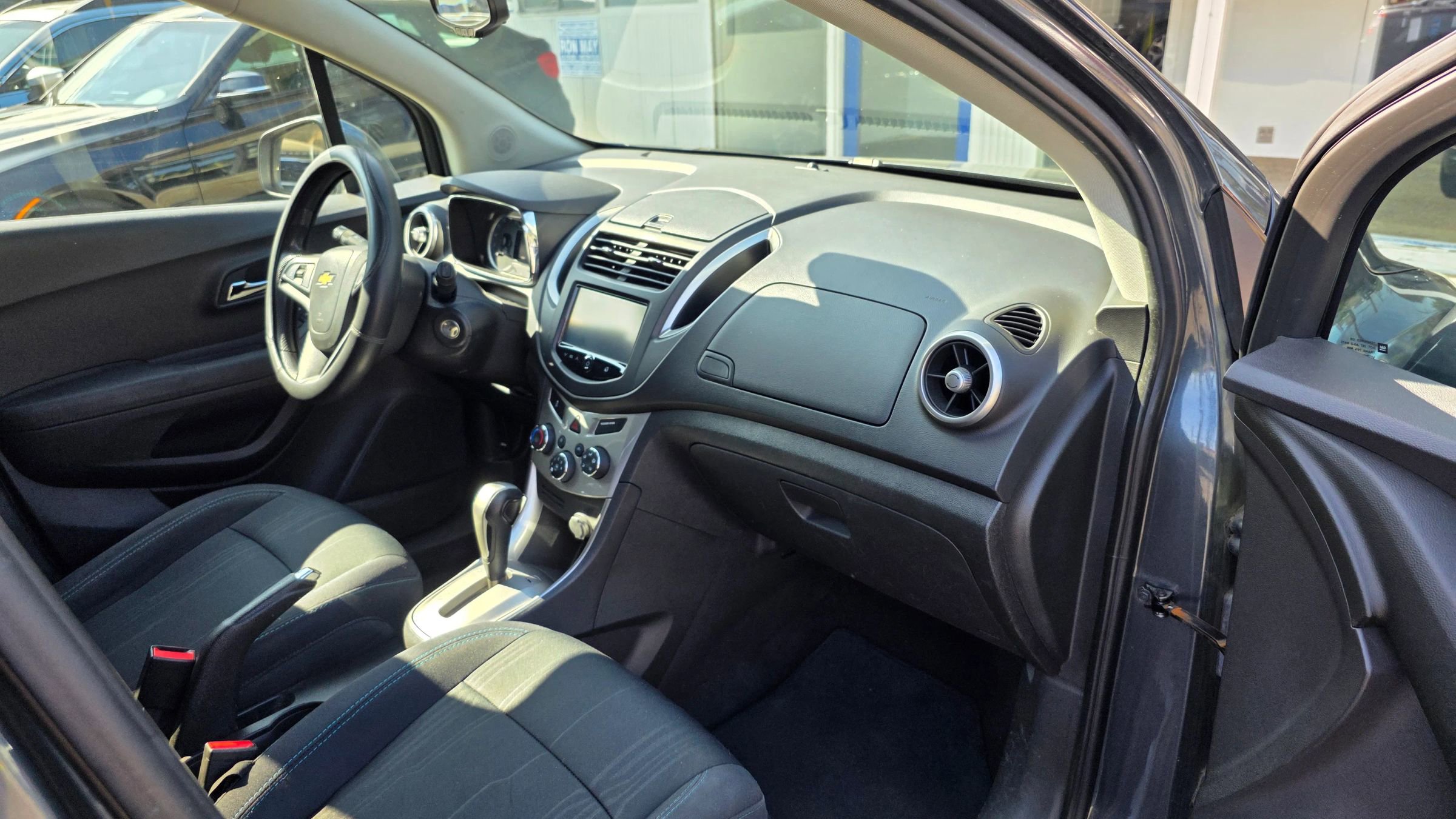 Used 2016 Chevrolet Trax LT image 12