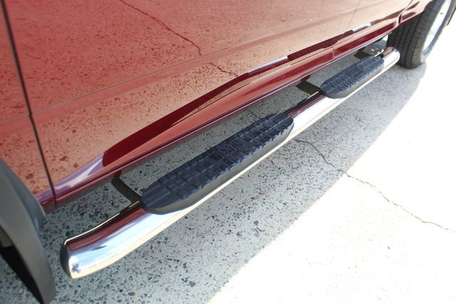 Used 2017 RAM 1500 Express AWD/4WD image 8