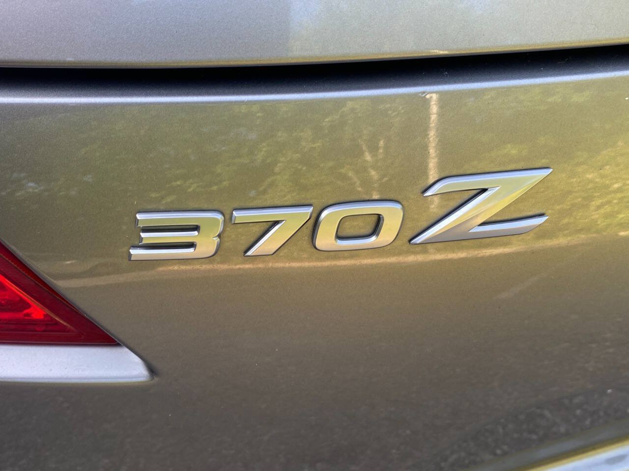 Used 2010 Nissan 370Z Touring w/ Sport Pkg RWD image 38