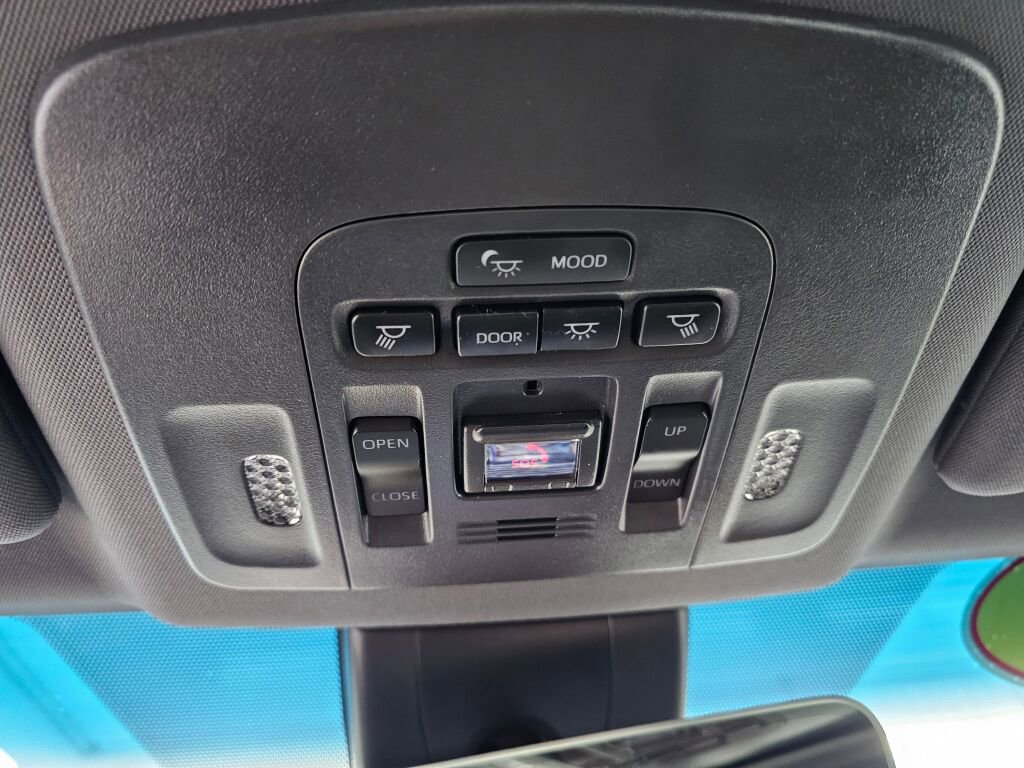 Used 2021 Toyota Avalon Limited w/ Advanced Safety Package image 12