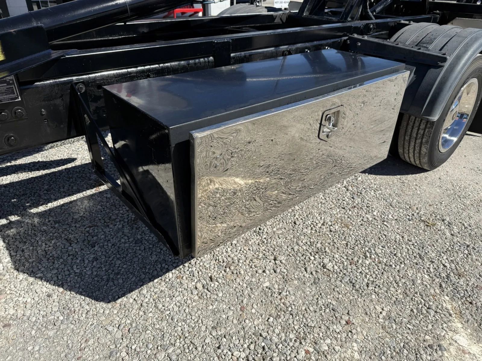 Used 2016 Ford F650 2WD Regular Cab Super Duty image 21