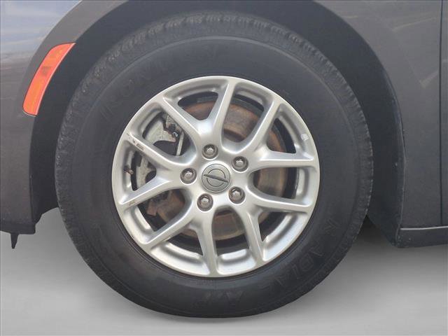Used 2023 Chrysler Pacifica Touring-L image 23