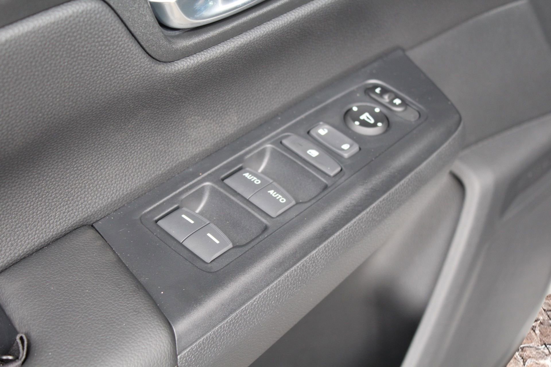 New 2026 Honda CR-V EX image 12