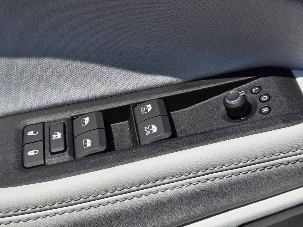 New 2026 Jeep Cherokee Laredo AWD/4WD image 19