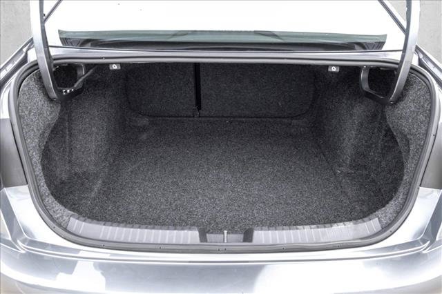 Used 2024 Volkswagen Jetta SE FWD image 21