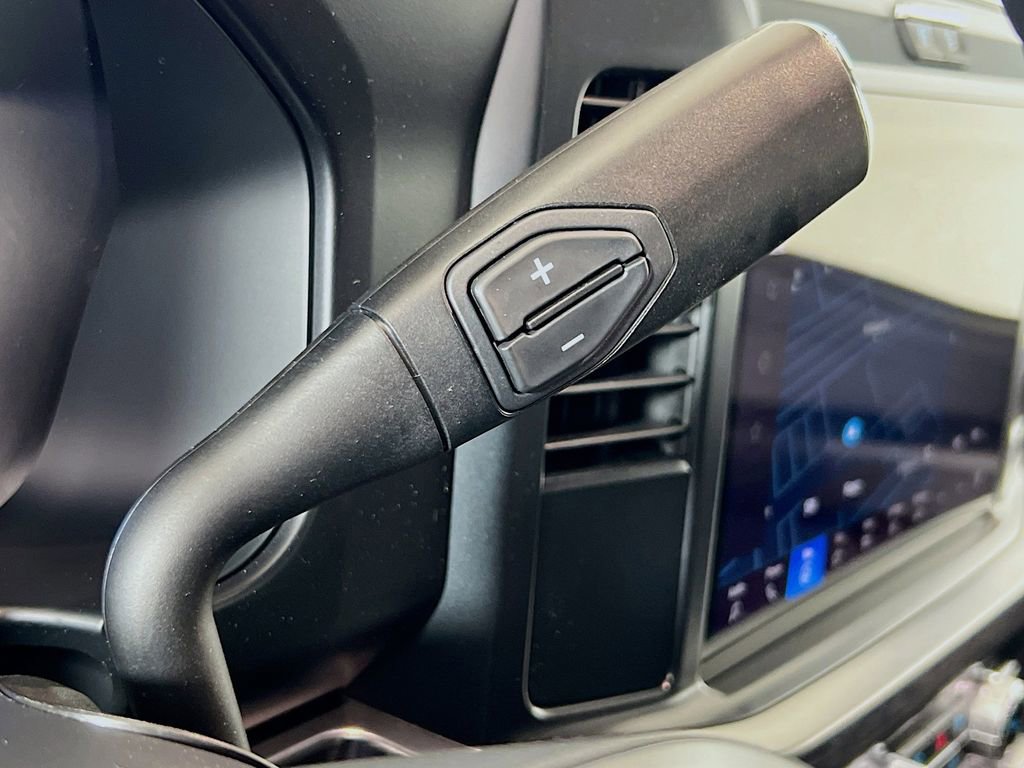 New 2026 Ford F350 Lariat w/ Chrome Package image 10