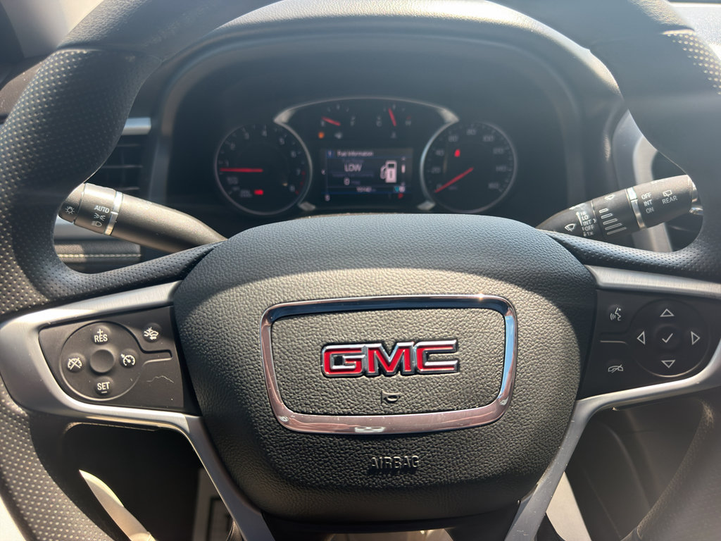 Used 2021 GMC Acadia SLE w/ Driver Convenience Package FWD image 21
