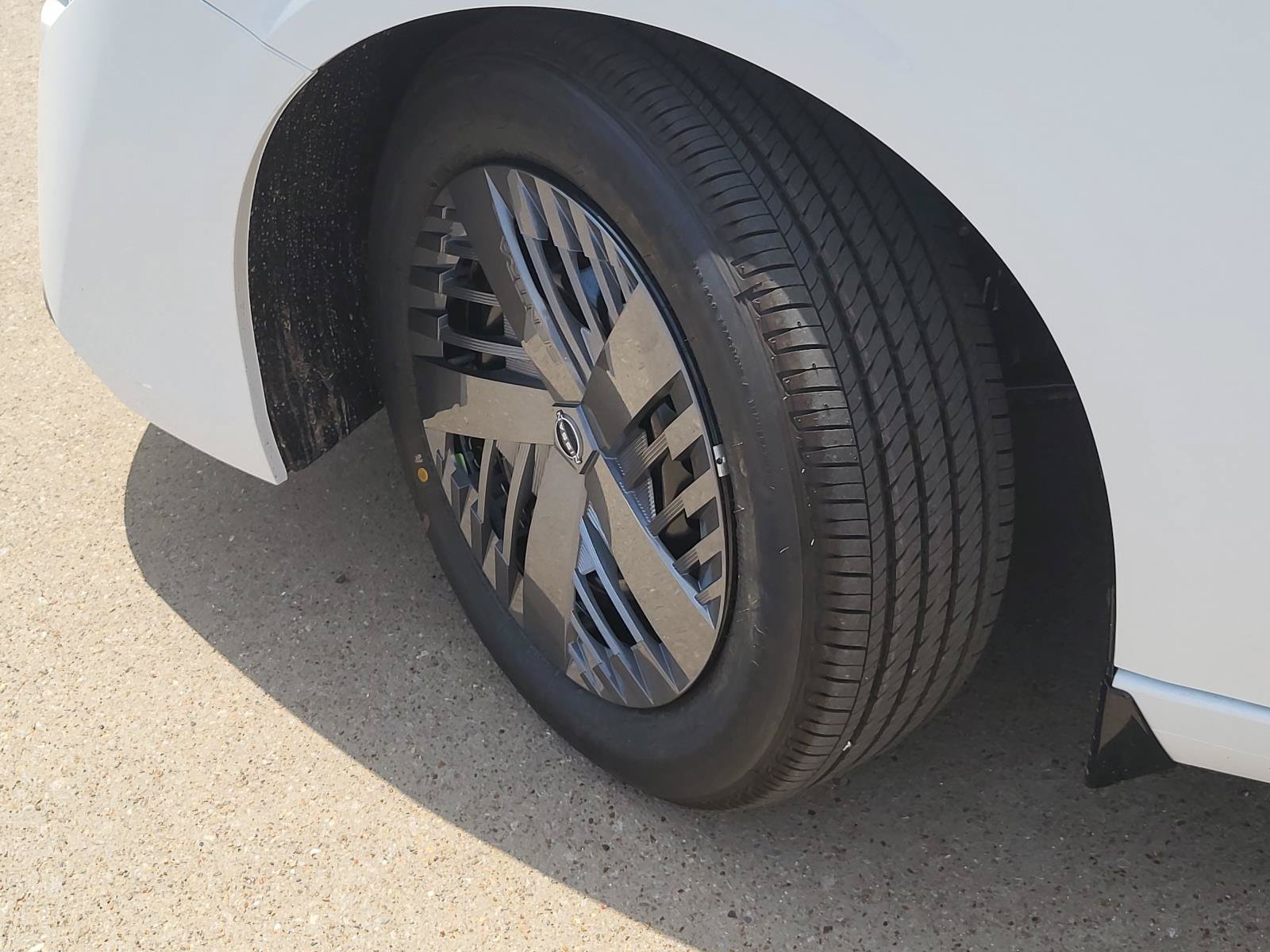 New 2027 Nissan Sentra S w/ Floor Mat Package FWD image 9
