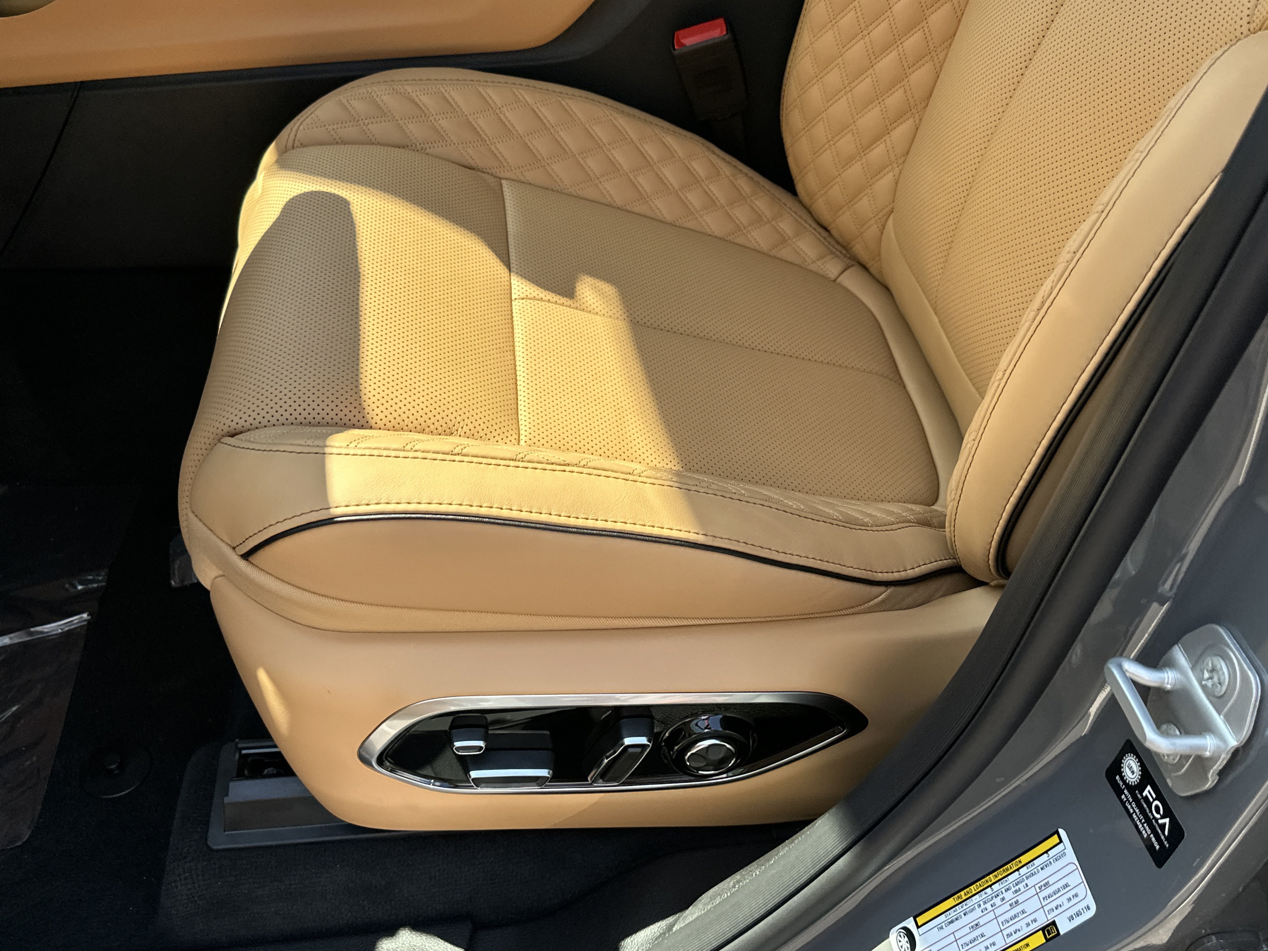 New 2027 Jeep Grand Cherokee Summit AWD/4WD image 29