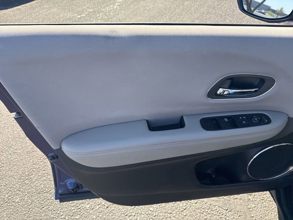 Used 2017 Honda HR-V EX image 21