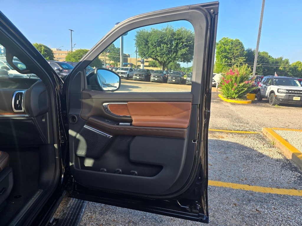 New 2027 Ford Expedition King Ranch RWD image 17
