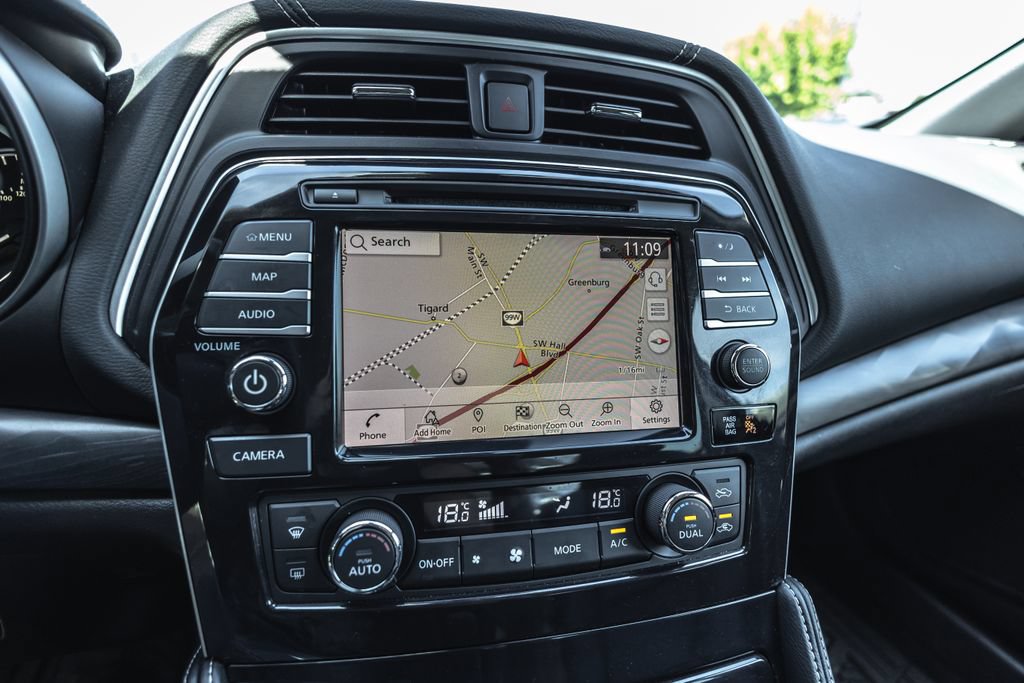 Used 2023 Nissan Maxima Platinum FWD image 11