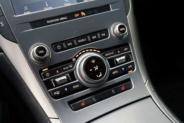 Used 2020 Lincoln MKZ image 27