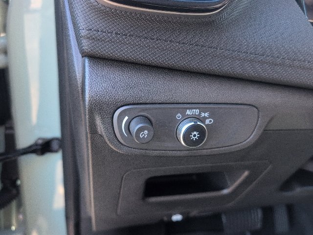 Used 2025 Chevrolet TrailBlazer LT w/ Convenience Package FWD image 21