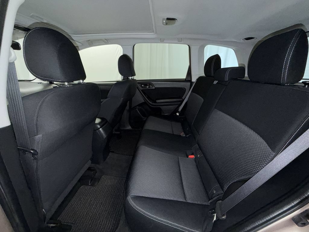 Used 2016 Subaru Forester 2.5i Premium w/ All-Weather Package AWD/4WD image 20
