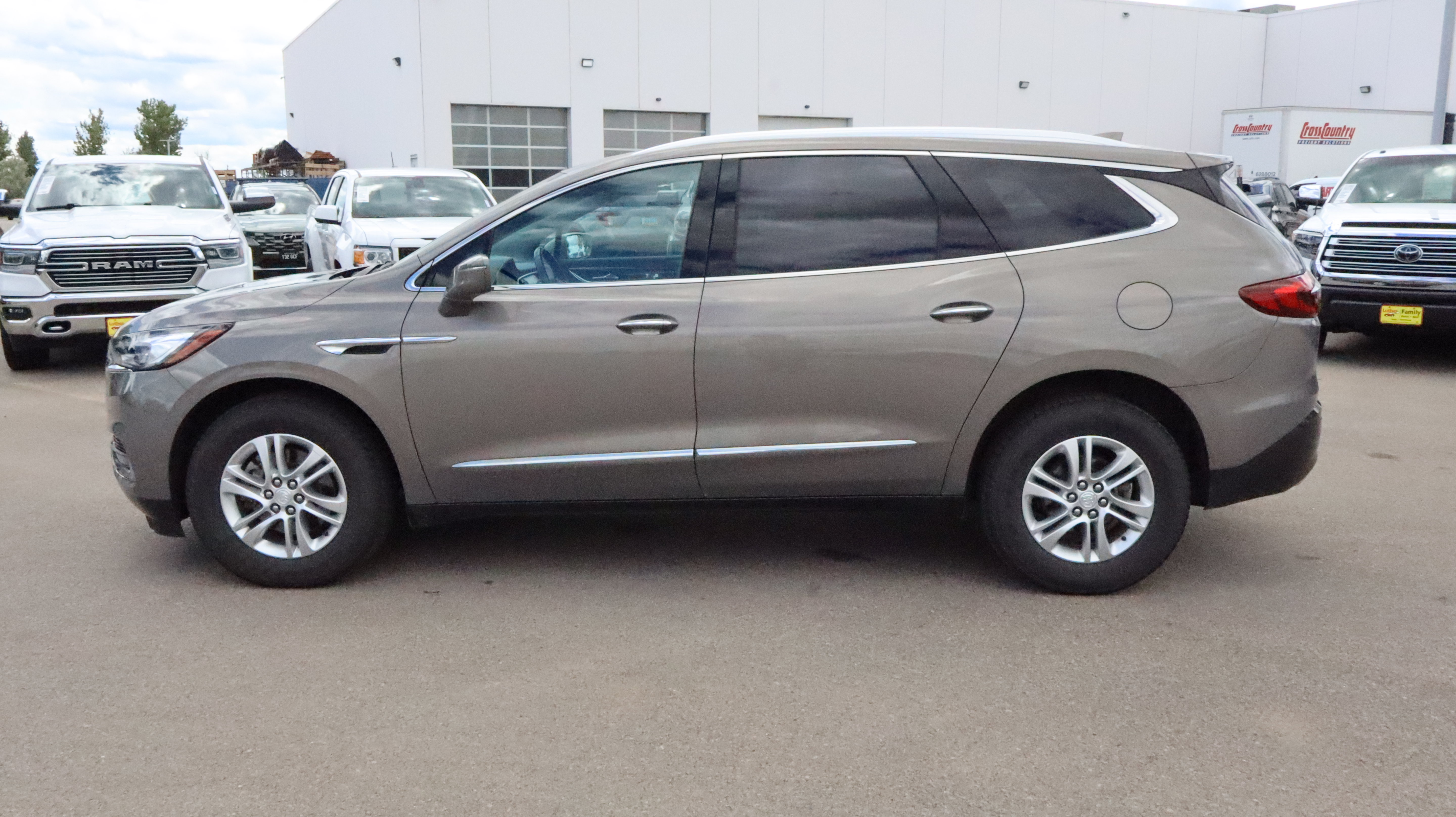 Used 2019 Buick Enclave Premium w/ Trailering Package, 5000 lbs. AWD/4WD image 4