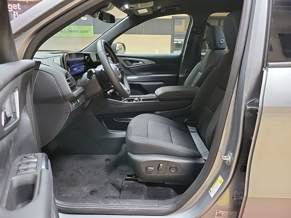 Certified 2024 Chevrolet Traverse LS image 5